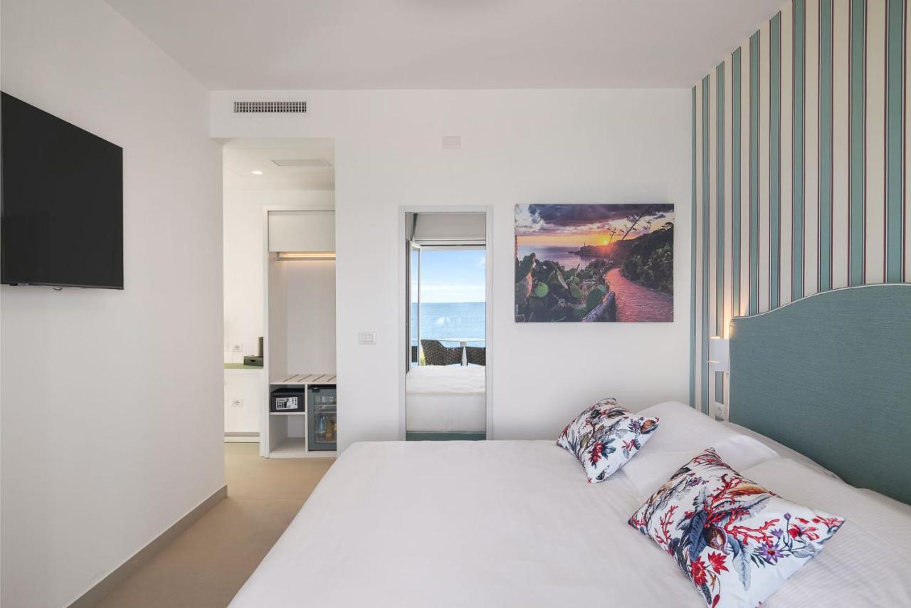 Seaside Hotel Capo dʼOrlando المظهر الخارجي الصورة