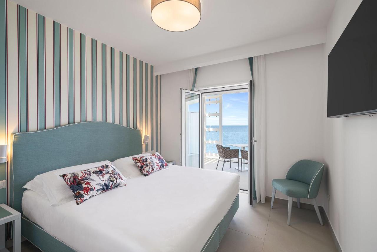 Seaside Hotel Capo dʼOrlando المظهر الخارجي الصورة