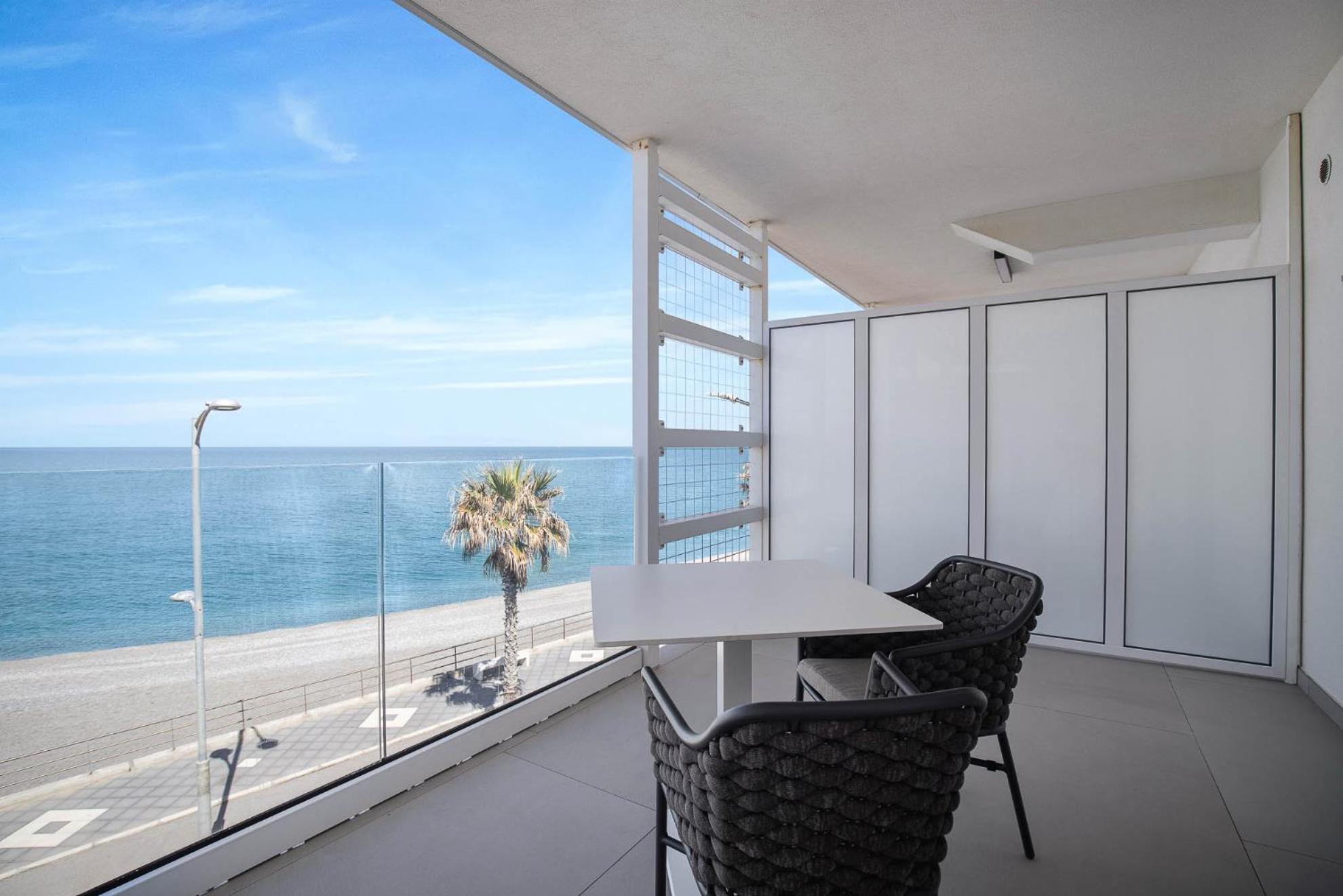Seaside Hotel Capo dʼOrlando المظهر الخارجي الصورة