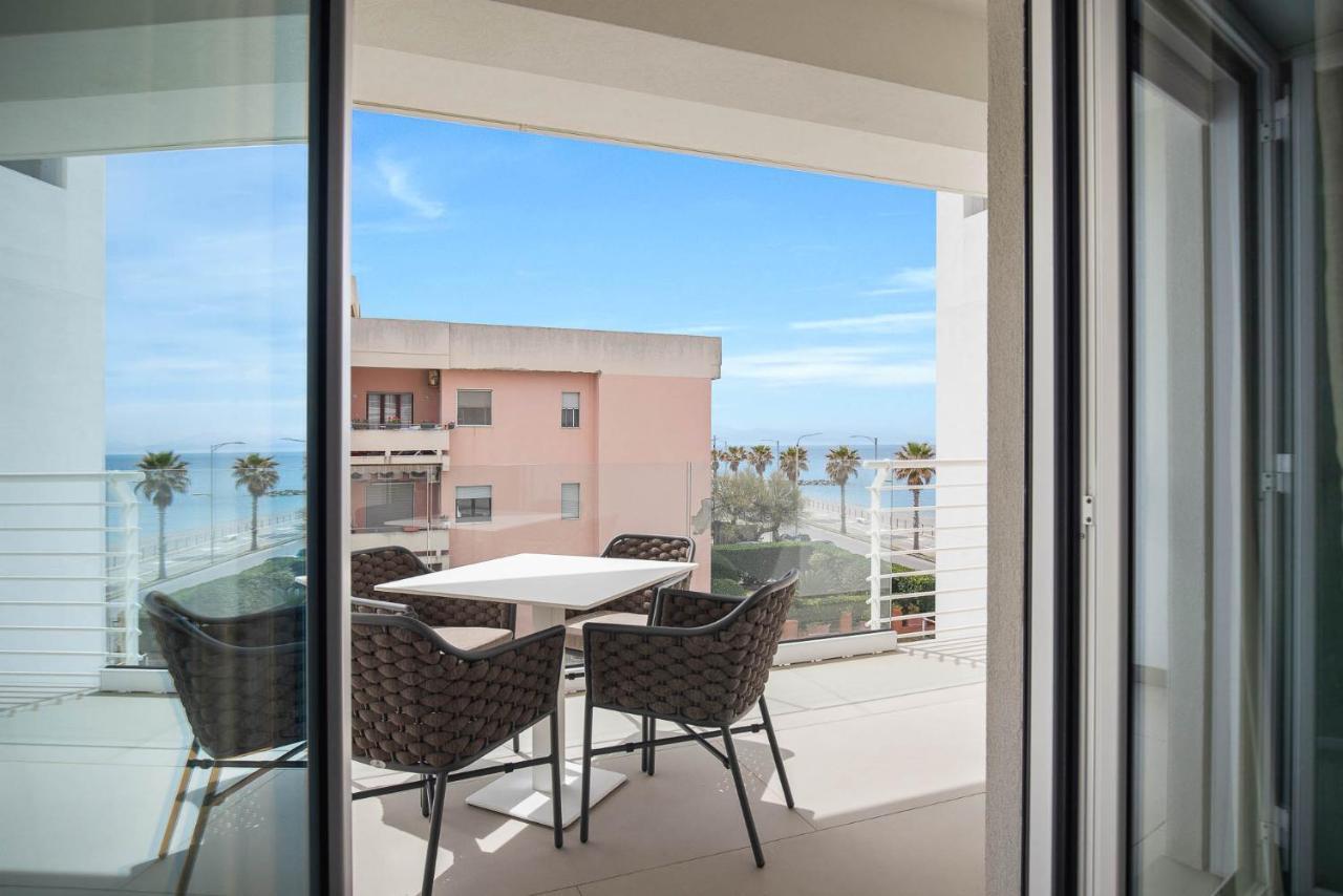 Seaside Hotel Capo dʼOrlando المظهر الخارجي الصورة