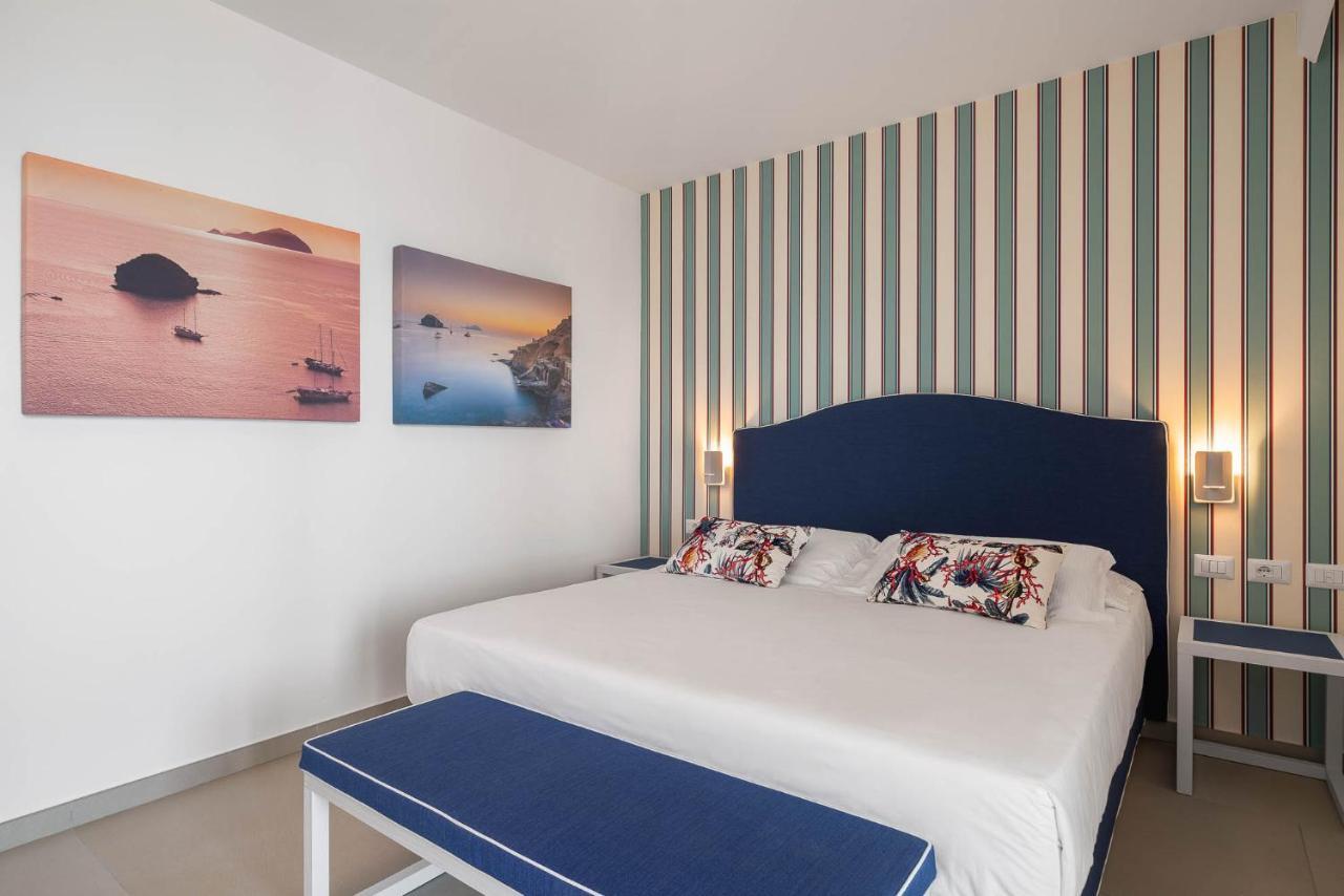 Seaside Hotel Capo dʼOrlando المظهر الخارجي الصورة