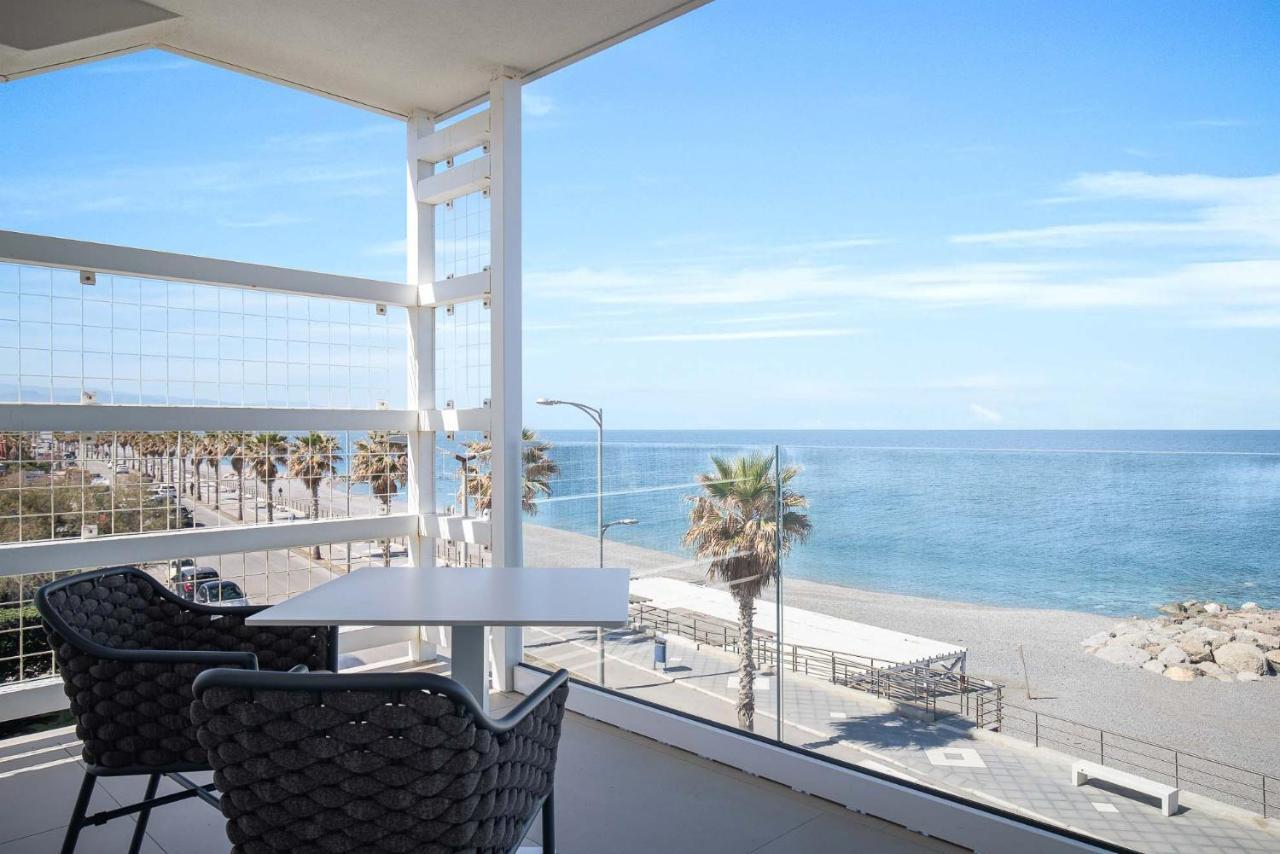 Seaside Hotel Capo dʼOrlando المظهر الخارجي الصورة