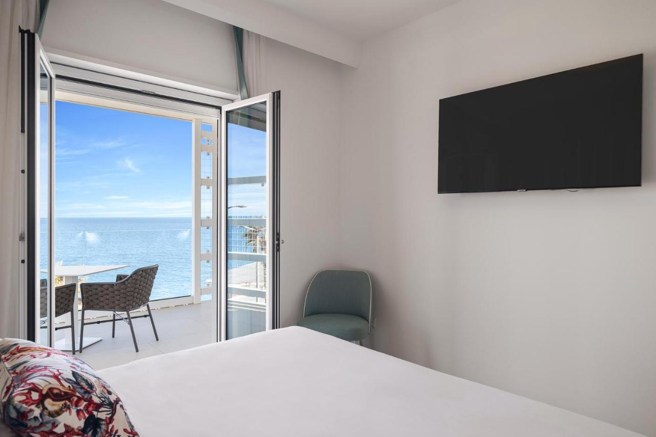 Seaside Hotel Capo dʼOrlando المظهر الخارجي الصورة