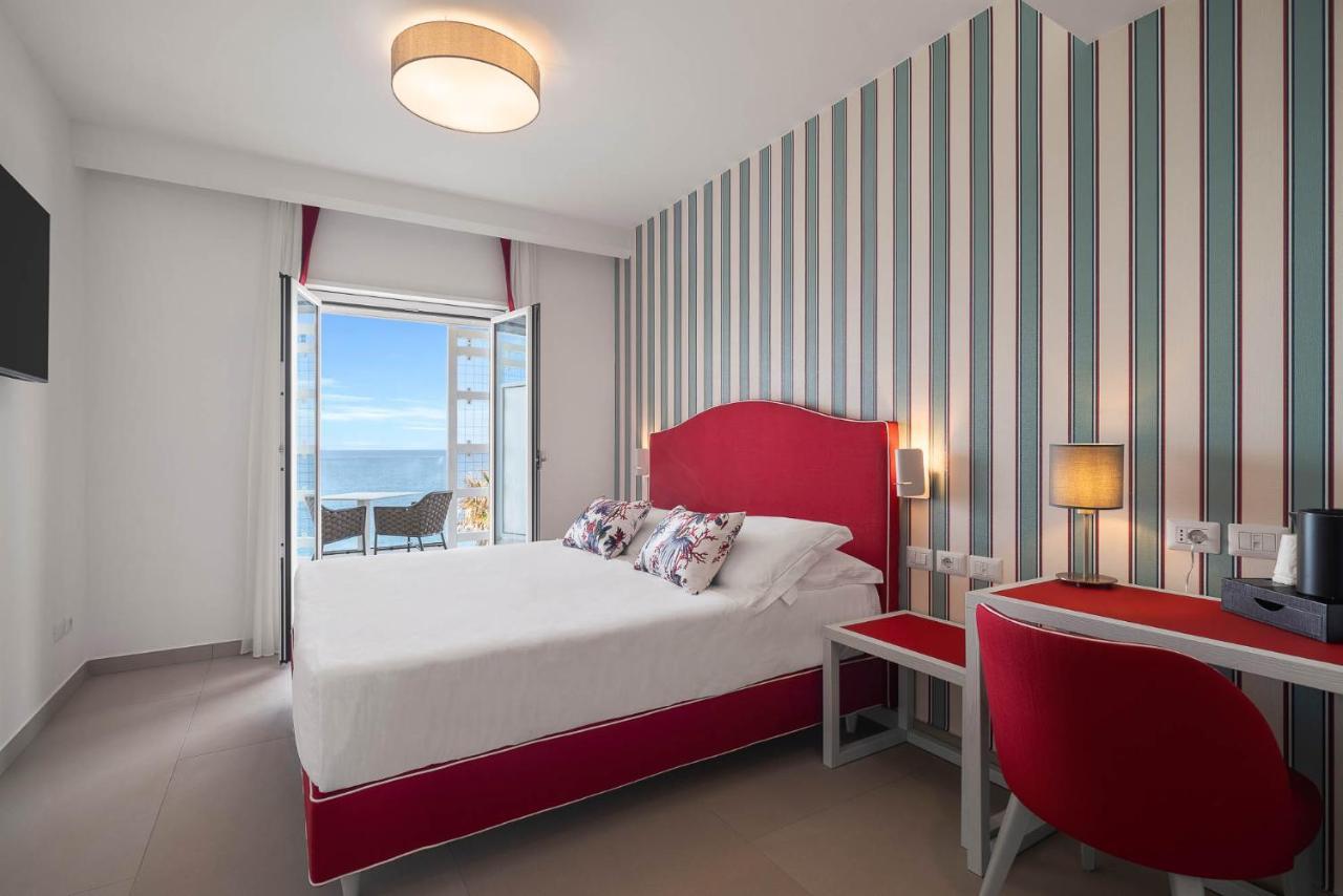 Seaside Hotel Capo dʼOrlando المظهر الخارجي الصورة